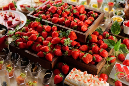 伊良湖オーシャンリゾート 旬の田原産いちごを贅沢に味わう「いちごフェア」開催